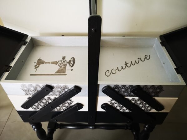 Travailleuse couture en hêtre sur pieds customisée – Image 4