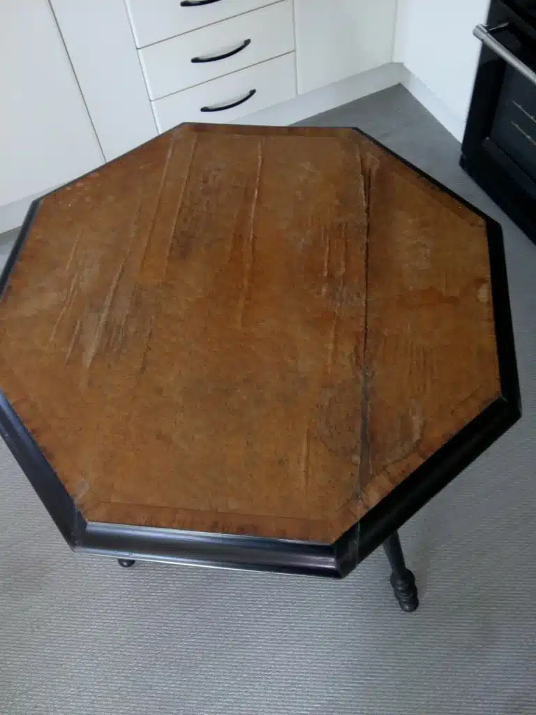 Guéridon très ancien octogonal 3 pieds – Image 2