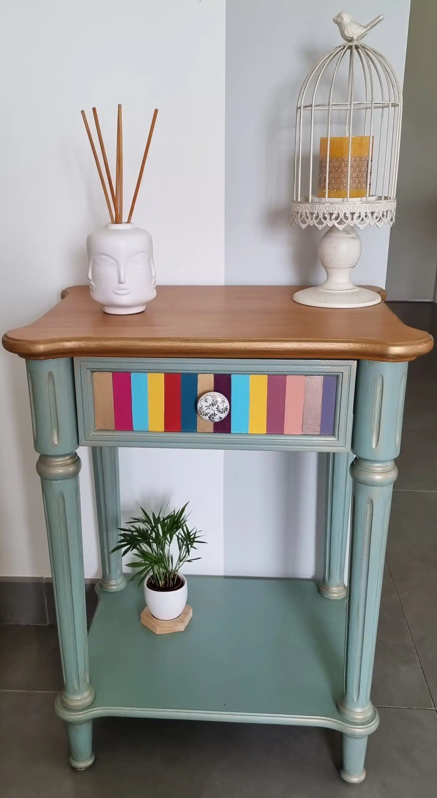 Meuble d’appoint ou chevet merisier vert et multicolore