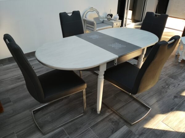 Table ovale en chêne