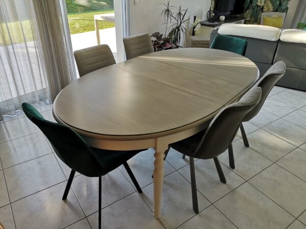 Table de séjour en merisier “Gris de Suède”