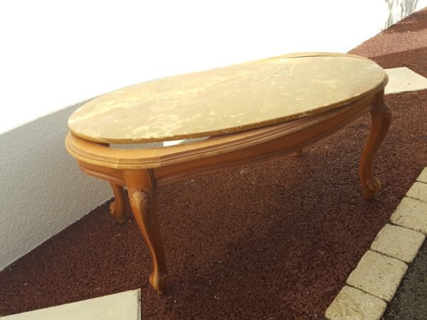 Table ovale en merisier style Louis XV – Image 2