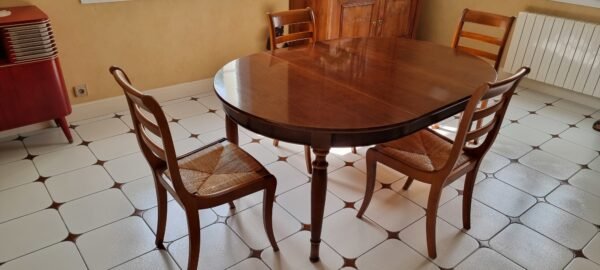 Table et chaises en merisier style louis Philippe revisitées – Image 2