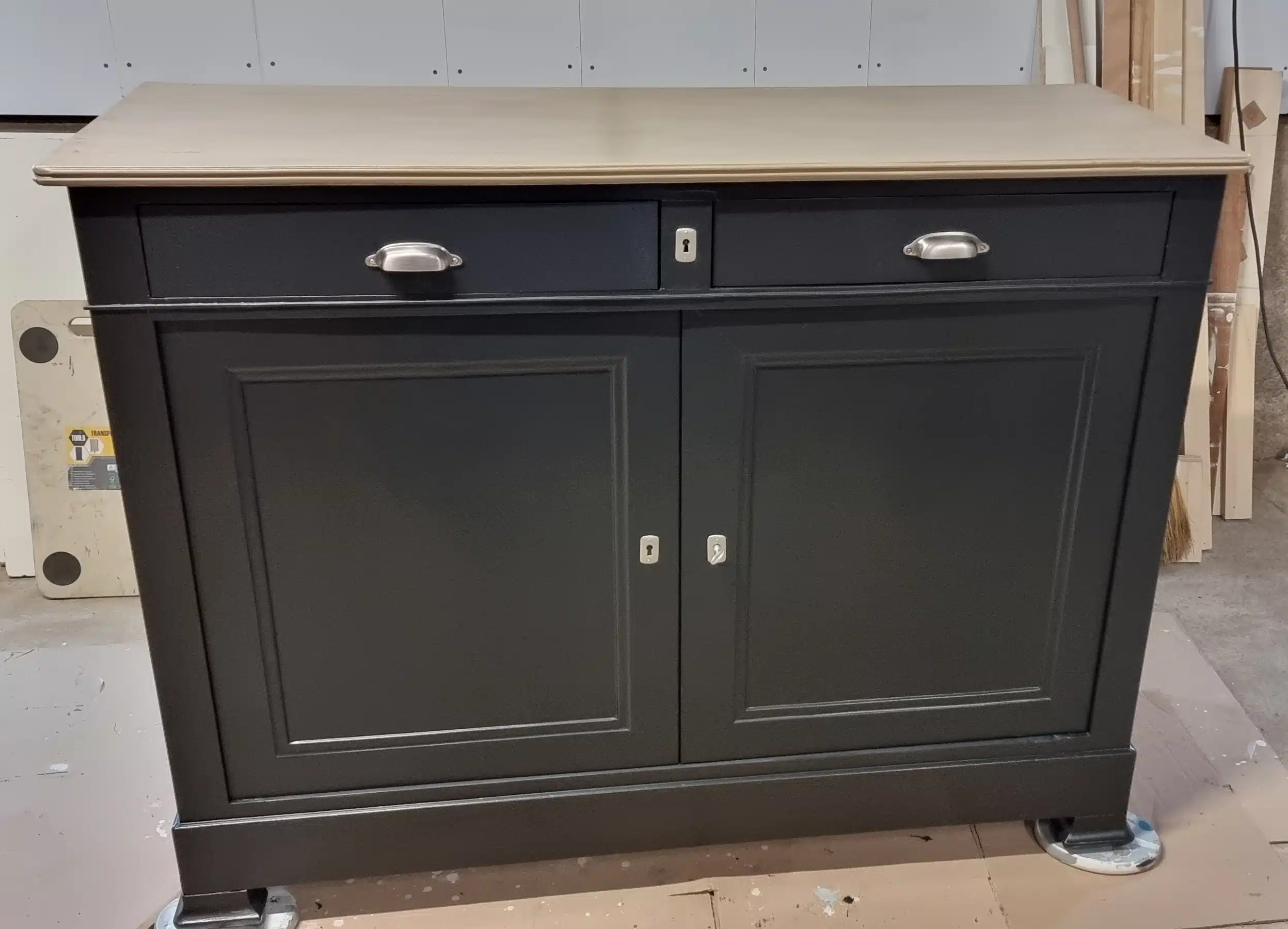 Bahut en noyer style parisien “noir”