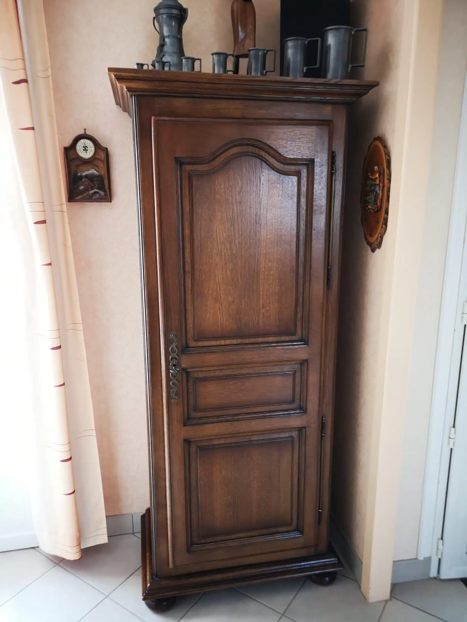 Bonnetière en chêne relookée bicolore – Image 2