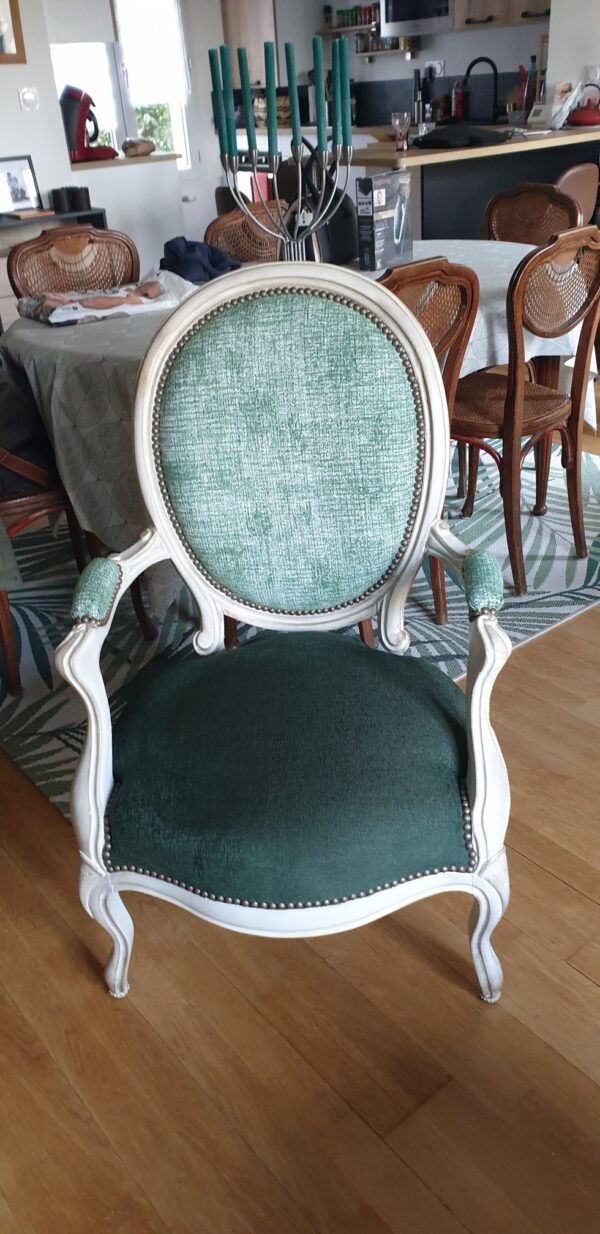 Canapé médaillon et ses 2 fauteuils Napoléon III – Image 3