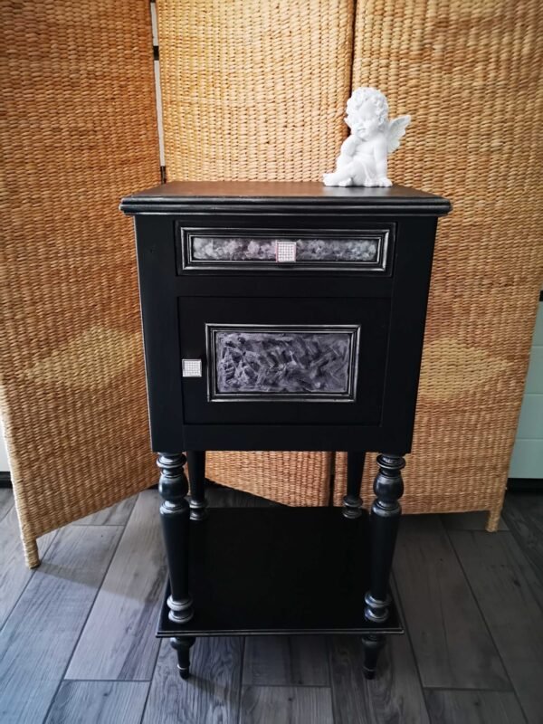 Ancien chevet Louis XVI en merisier relooké “noir”