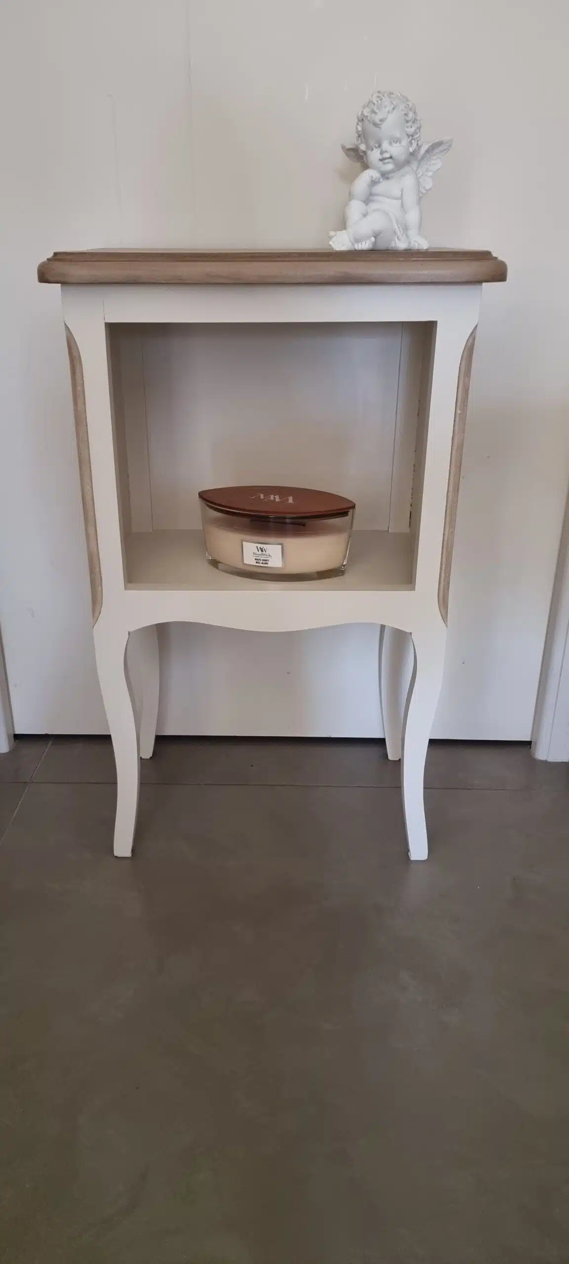 Chevet ou petit meuble d’appoint relooké