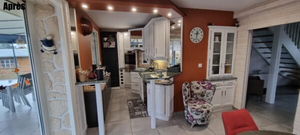 Cuisine en chêne relookée "Alaska et Carbone"