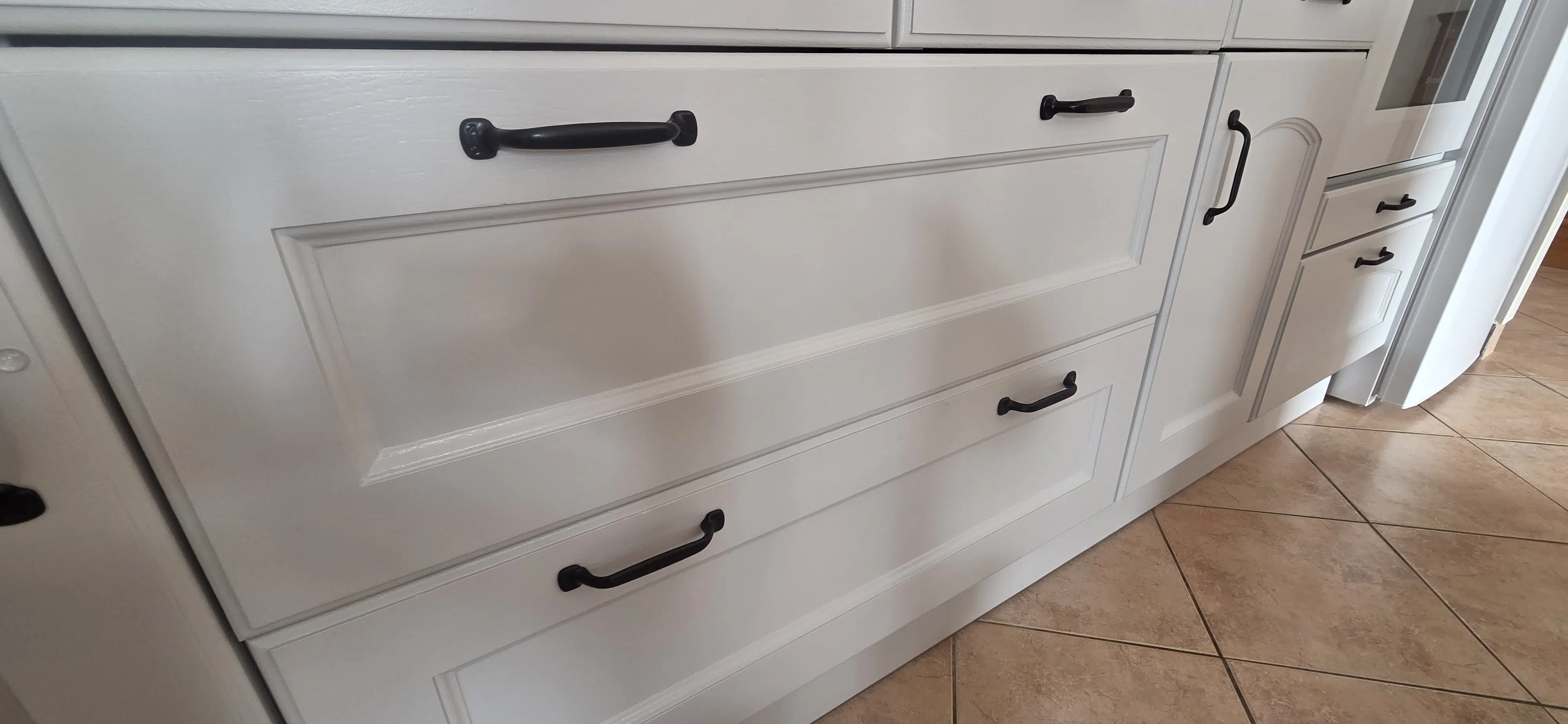 Cuisine en chêne relookée perle – Image 4